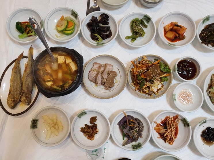 마곡사 맛집 '마곡사귀빈식당' 산더덕정식 소문듣고 찾아감
