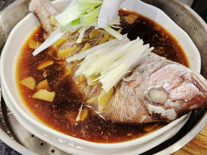편스토랑 차예련 돌돔술찜 레시피 참돔찜 만들기 생선찜 양념 간장소스 생선 손질 비늘 비린내 제거 손님초대음식 : 네이버 블로그