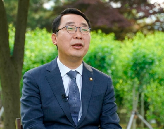 친이낙연계 윤영찬, '이재명-이낙연 회동'에 "신뢰 복원 먼저"