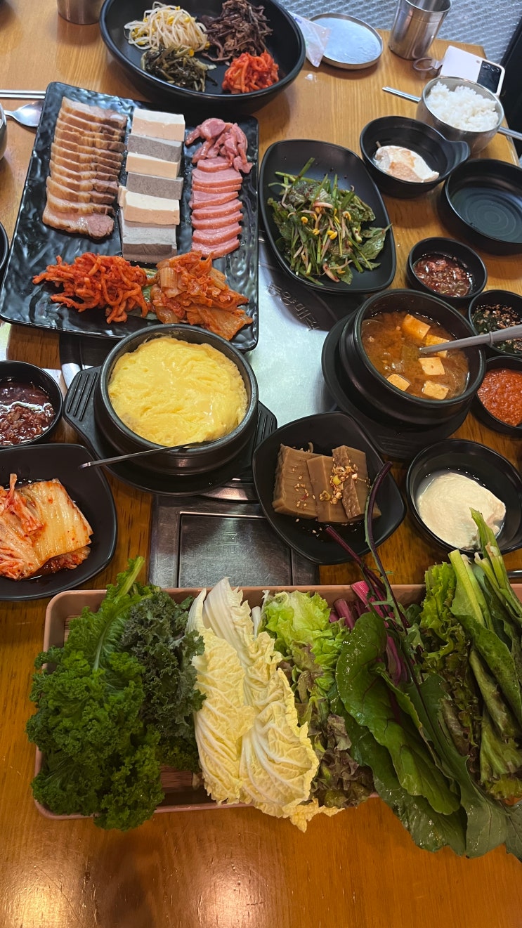  은평구 맛집  3대째 이어진 두부와 무한리필  채소의 쌈밥집  만석장