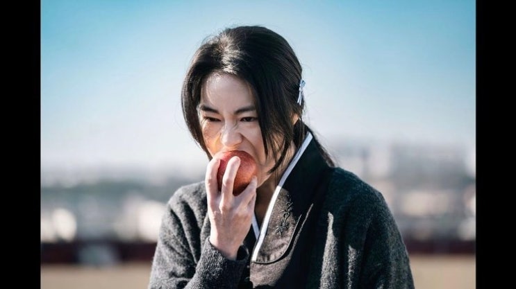 '마당집' 임지연, '남편사망정식' 연기는 공허 표현...실제로 짜장면 4그릇 먹어 '마당집' 임지연, '남편사망정식' 연기는 공허 표현...실제로 짜장면 4그릇 먹어
