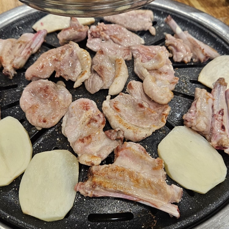  울산 삼산동 오리 맛집 참살이산들바람 : 부드러운 오리생구이에 밑반찬도 한정식급