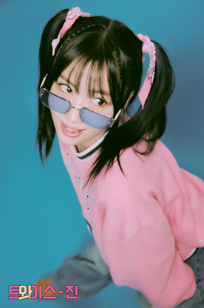 TWICE's Chaeyoung, Momo, and Mina: Tinted Sunglasses from Le Specs and Illesteva