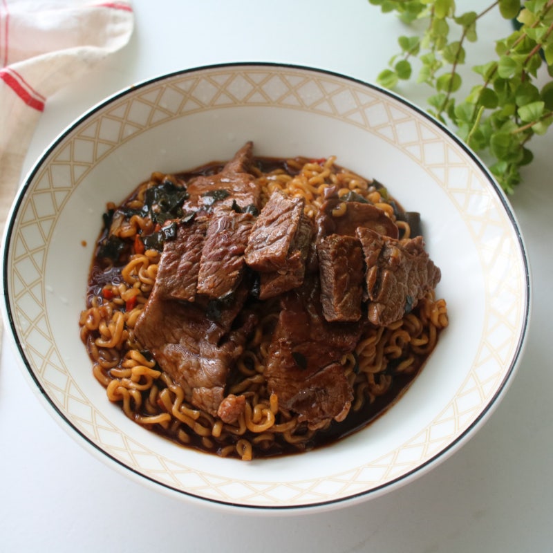 Chapaguri with ribeye steak – Baek Jong-won style Korean ramdon