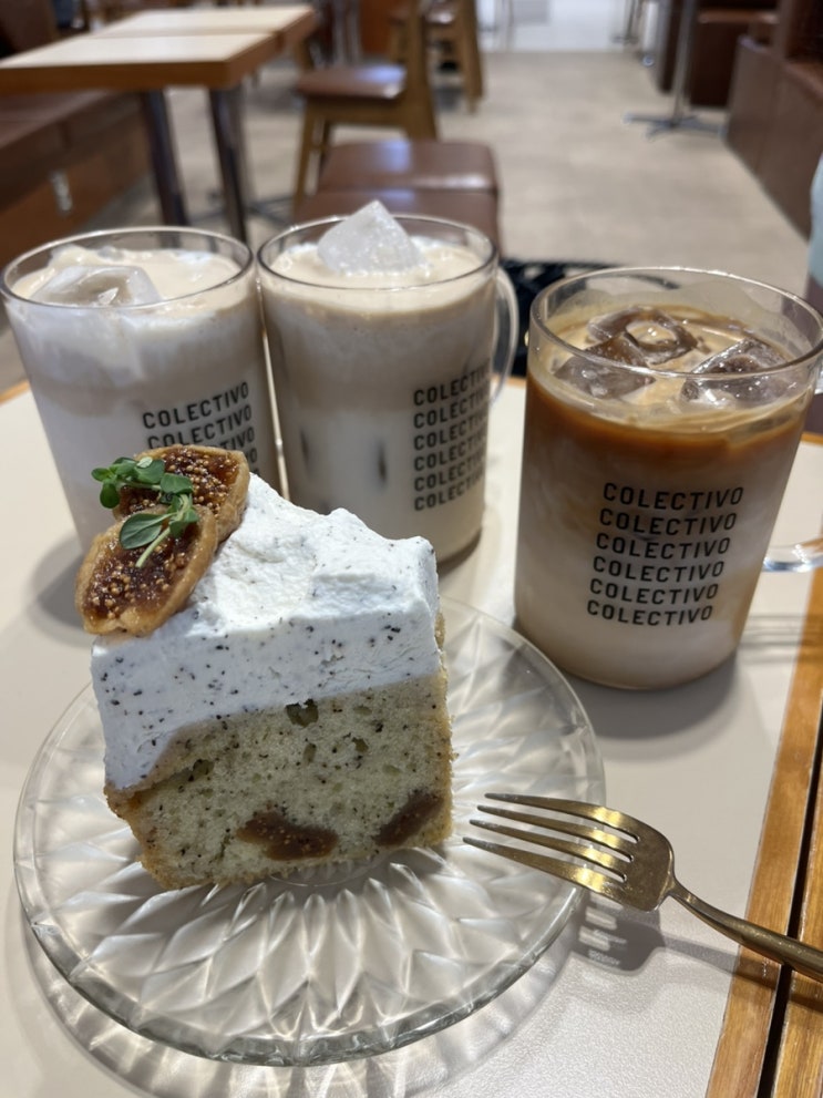  영등포 타임스퀘어 카페 맛집 “COLECTIVO”