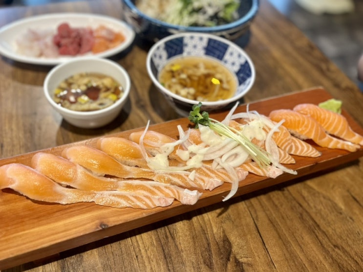  교와초밥 - 평촌 학원가 오래된 초밥 맛집 / 연어초밥, 회덮밥
