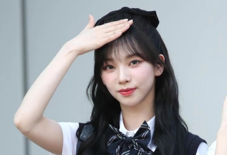 "진짜 취향 똑같다" 카리나·김채원, 2000년생 동갑내기...'짱구'로 친분 생겨 "진짜 취향 똑같다" 카리나·김채원, 2000년생 동갑내기...'짱구'로 친분 생겨