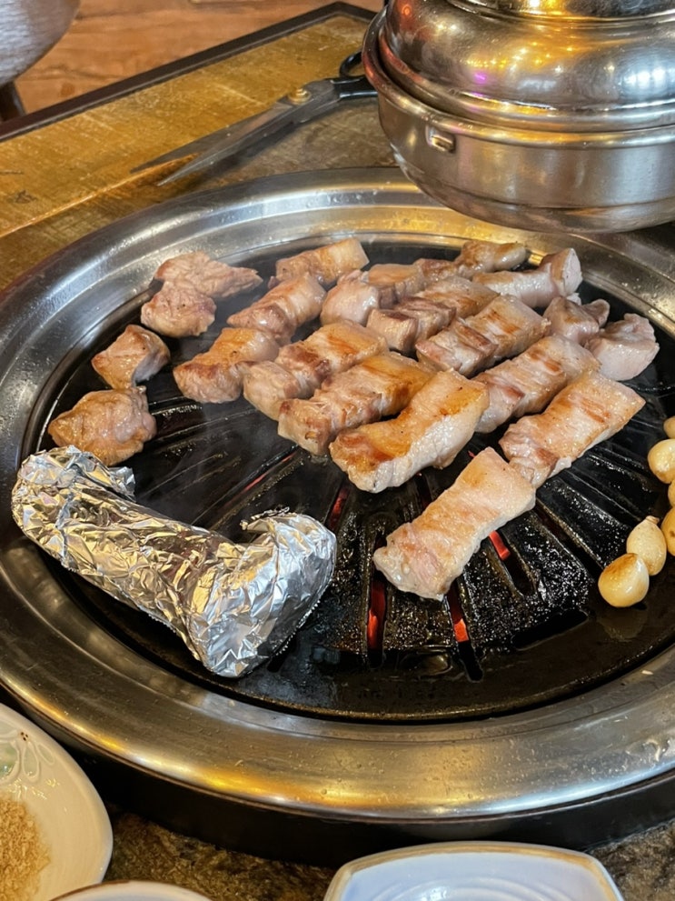  방이동 먹자골목 맛집 육화식당 전국 5대 삼겹살!