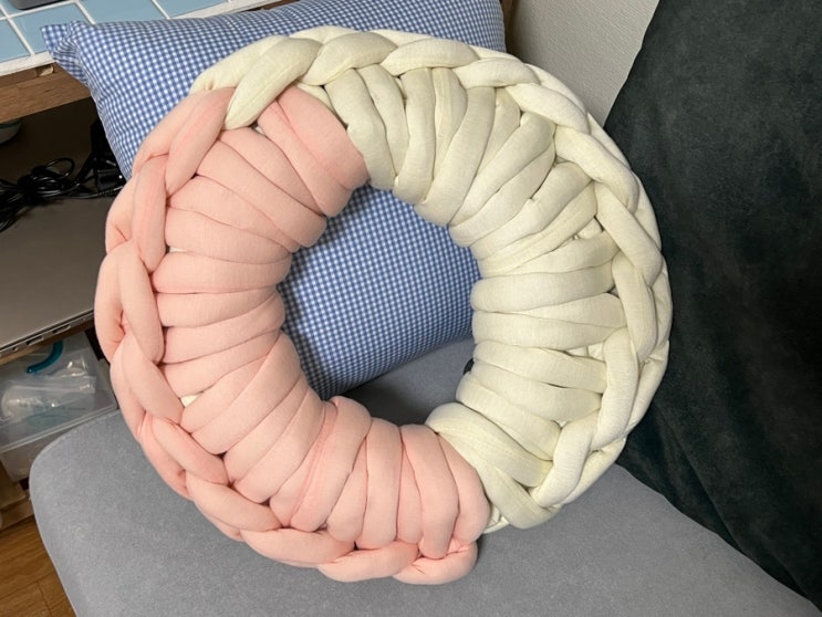  쿠션 DIY, 방석 만들기(다이소 자이언트 얀, 3볼 사용)