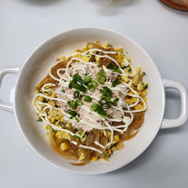 참치마요덮밥 맛있게 만드는법｜계란과 소스로 풍미 더하는 꿀조합