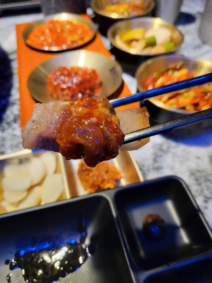  [끝돈 건대입구역점] 고기 구워주는 자양동맛집