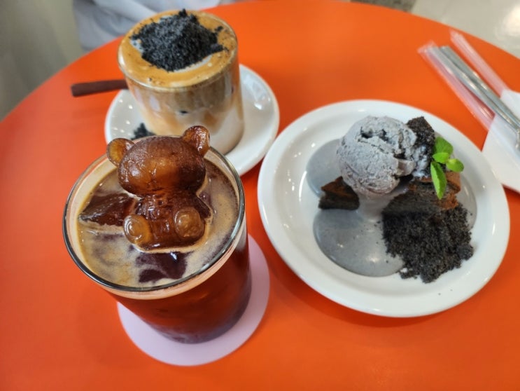  광교 카페거리 흑임자라떼가 맛있는 카페 수나