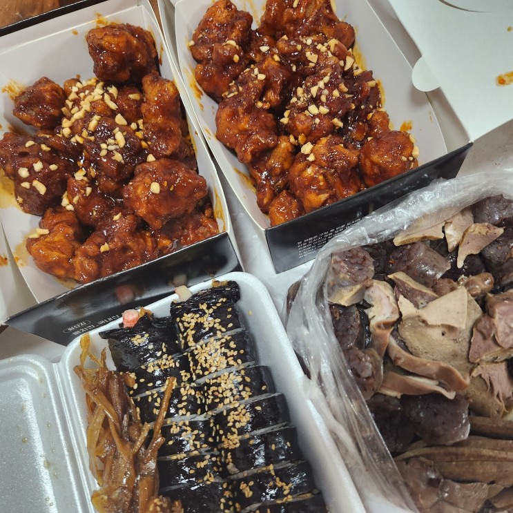 경주 성동시장 유명 먹거리 탐방기 (천북양념통닭, 보배김밥, 원진찹쌀순대)