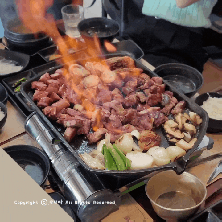  제주 산방산 근처 맛집 산방산흑돼지 든든한 한판
