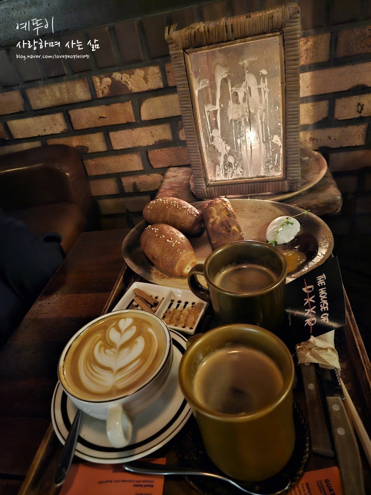 맛있는 커피와 분위기 터프이너프 로스터스카페
