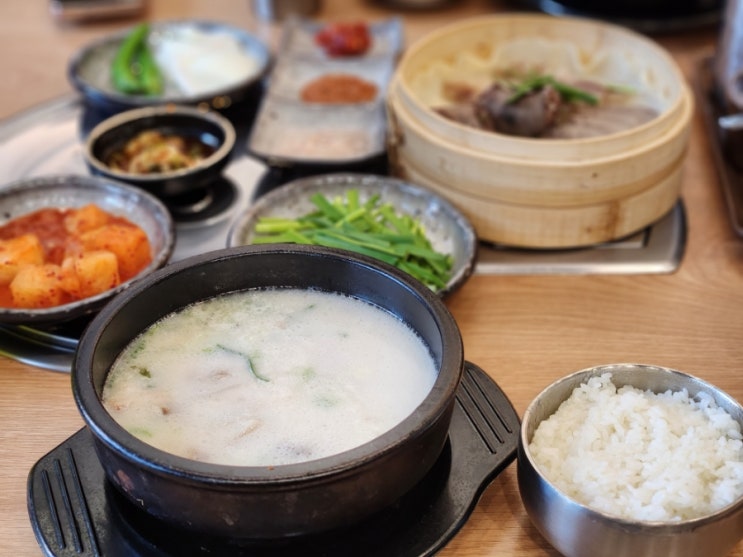  [ 광교 아브뉴프랑 ] 정남옥 - 순대국