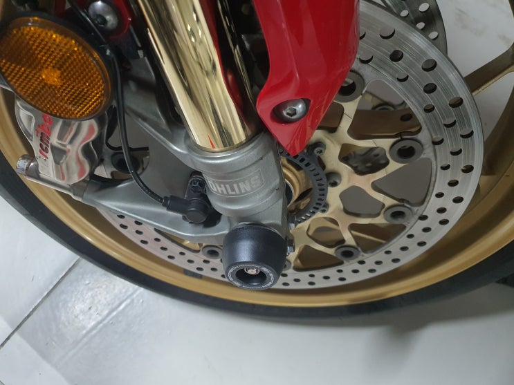  CBR1000RR SP 2017 - 프론트, 리어 슬라이더 변경