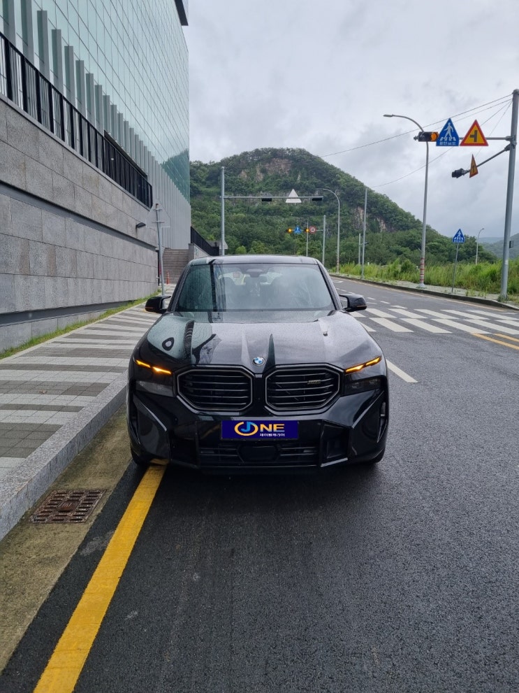  BMW XM 하이브리드 [제이원캐리어] 부산사상-부산기장 신차탁송입니다.