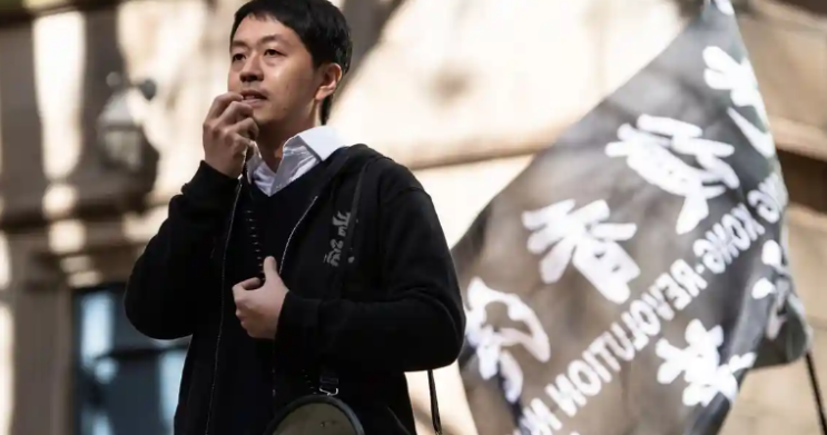 알바니아인들은 중국 정부가 호주에 '피난자들'을 피신시키지 말라고 경고함에 따라 중국 여행을 취소할 것을 촉구했습니다 알바니아인들은 중국 정부가 호주에 '피난자들'을 피신시키지 말라고 경고함에 따라 중국 여행을 취소할 것을 촉구했습니다