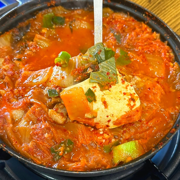  무전동 맛집 한일식당 매달 가는 인생 김치찌개 맛집