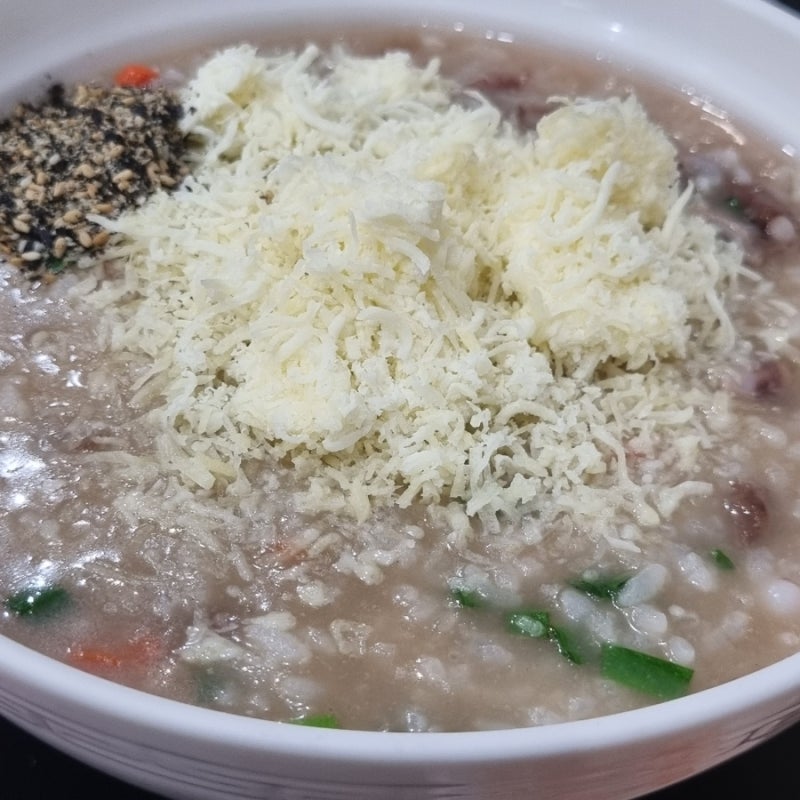 본죽 메뉴 칼로리 호박죽 불낙죽 치즈추가 쇠고기야채죽 단팥죽 동지팥죽 차이