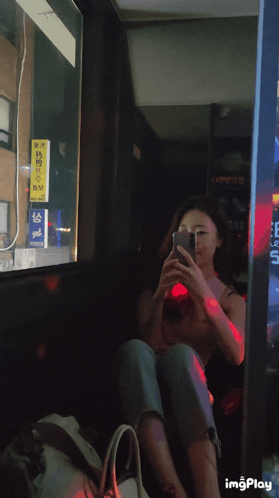  익선동 핫플 코인노래방 포차거리에 있어요