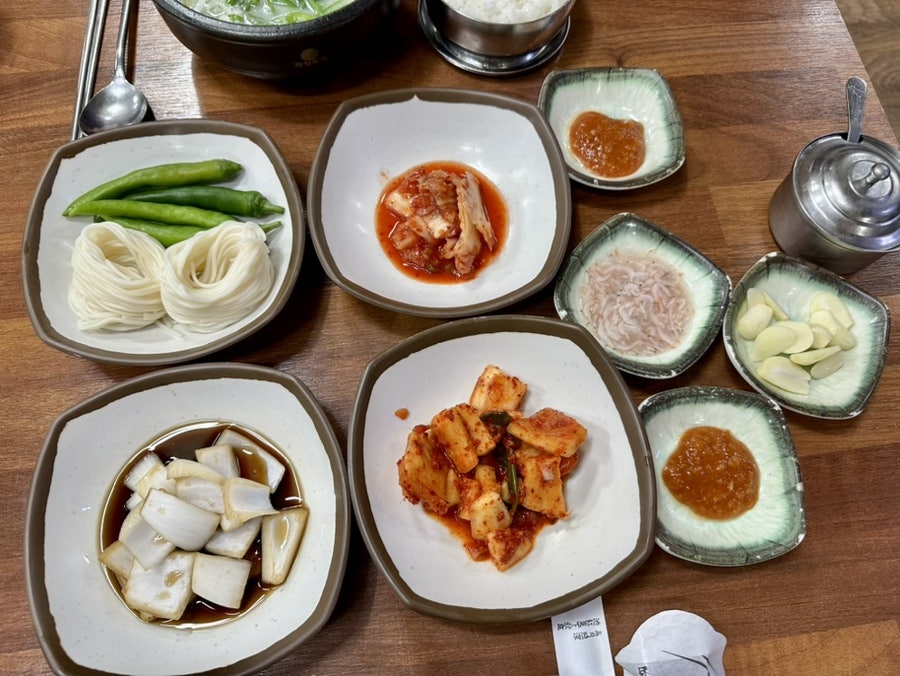 Myeonggadwaejigukbap photo 6