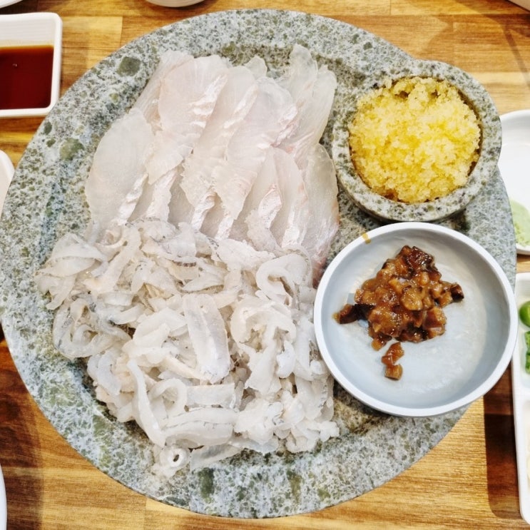 수원시청역맛집 못난이세꼬시회 앤 쭈꾸미