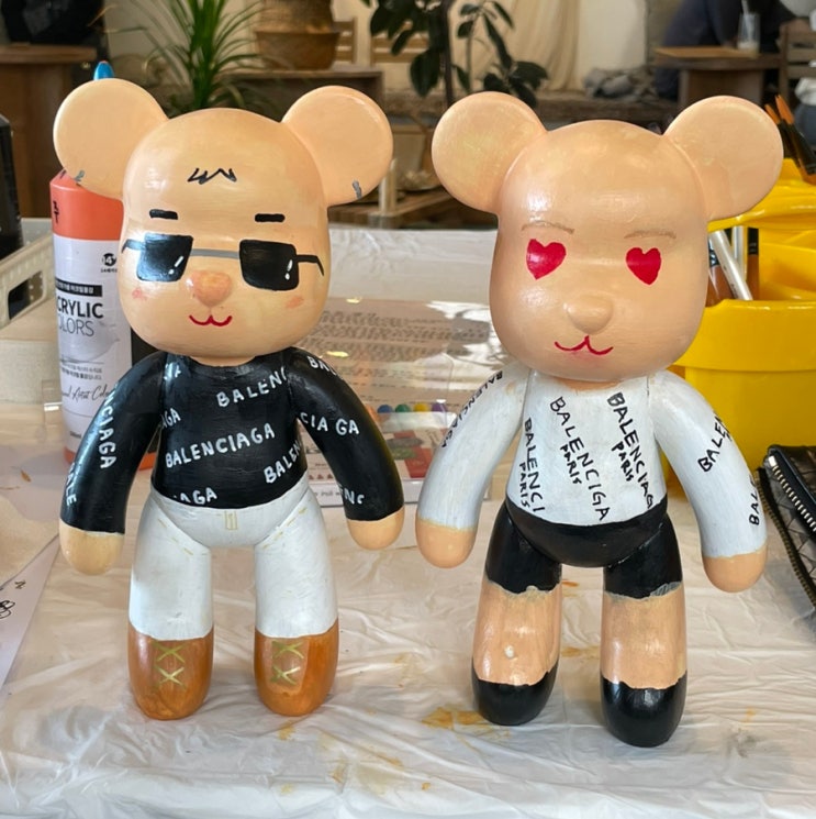  [평택/송탄 라효카페] 실내 이색 데이트 추천_DIY 베어브릭 23년 4월 작품전(2)