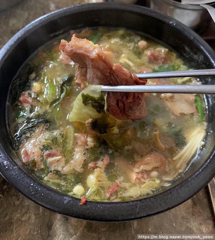  수원 인계동 40년 전통 선지해장국 맛집 '유치회관'
