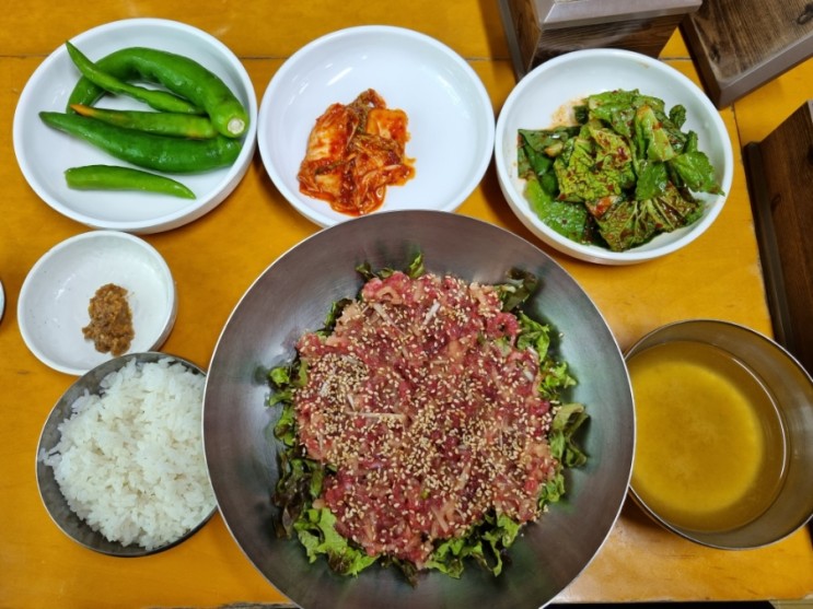 경북 청도군 청도가마솥국밥 육회비빔밥