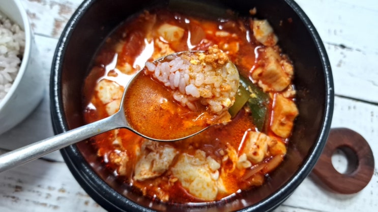  순두부찌개 밀키트 쉬운 조리법 요리어때 별점 다섯개