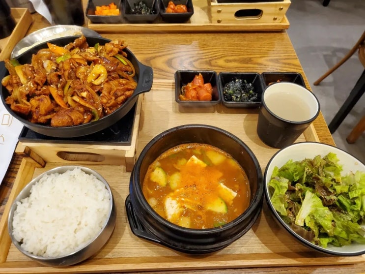  [대구 맛집] 월성동 구성이 알찬 가정식 백반 '미소담'
