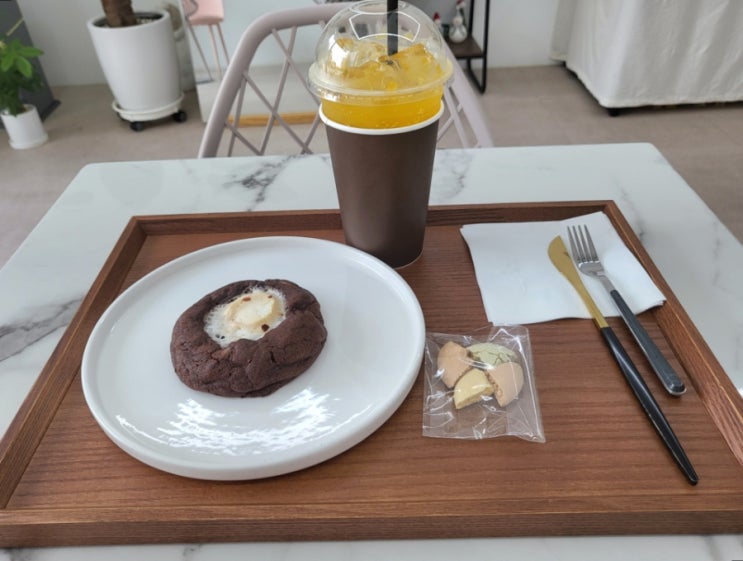 상현역 카페 수제 디저트 전문점 <몽테카롱>