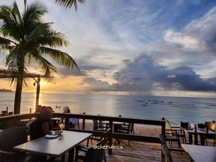  괌_괌 선셋 맛집 더 비치바 레스토랑 The Beach Bar, 스테이크 파스타