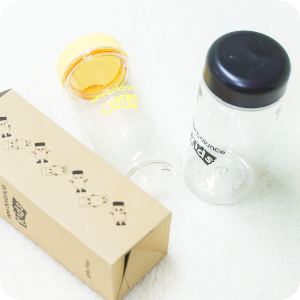  뉴발란스키즈 트라이탄 보틀 350ml 사은품 제작 - 매장에서 만날 수 있습니다