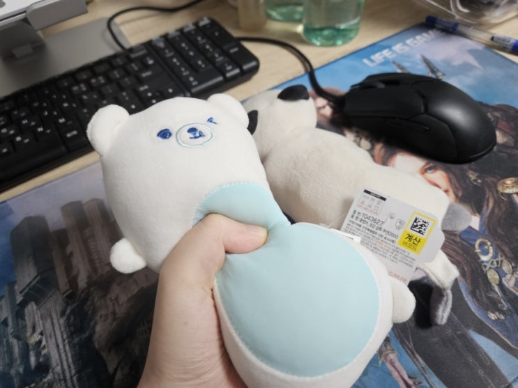  다이소 곰돌이 냉감 손목 쿠션 & 고양이 손목 쿠션과 비교