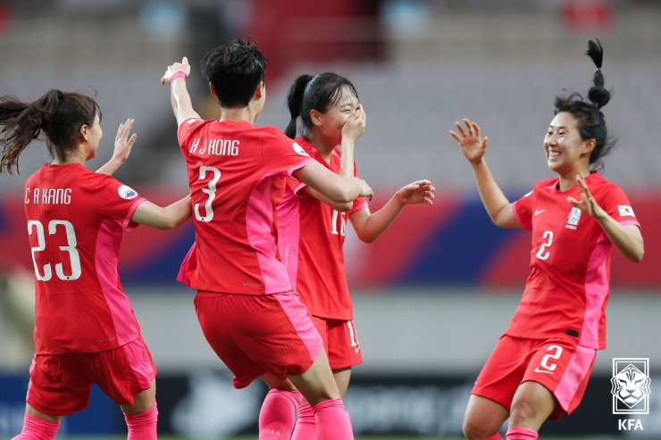 '<b>지소연 동점골</b>, 장슬기 결승골'로 아이티에 2-1 역전승