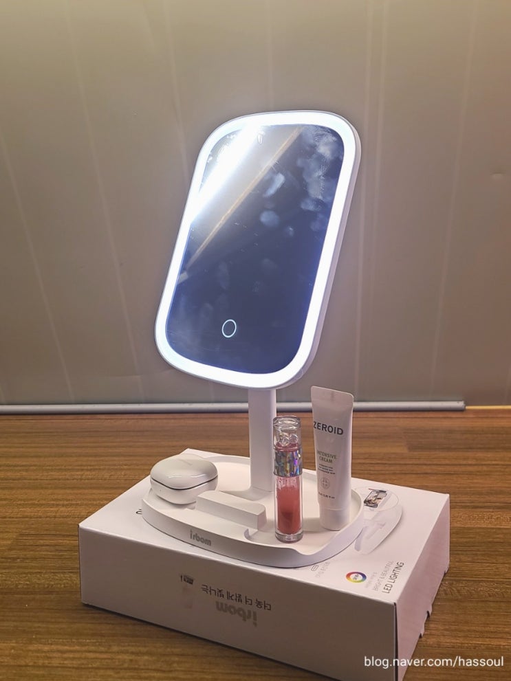 360도 회전 접이식 이르봄 탁상 LED거울 :: 핸드폰 거치와 3가지 LED조명까지 리뷰