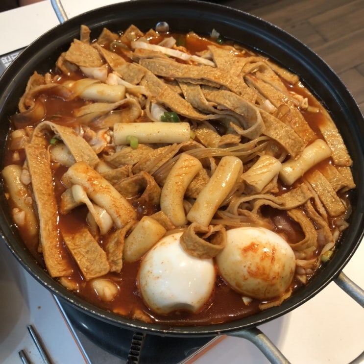  좋아하는 맛집 재방문을 부르는 나의 최고 또간집은 앗싸떡볶이