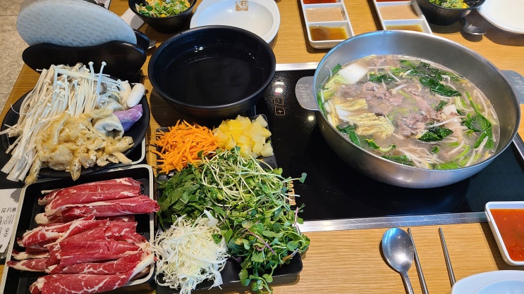  서울시 마곡에서 샤브샤브&월남쌈 무한 리필 맛집인 [채선당 월남쌈&샤브샤브] 입니다.