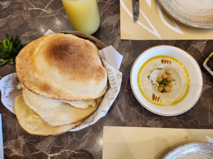 [UAE-두바이] 두바이몰 중동음식 맛집, 알할랍(AL HALLAB)(후무스, 양갈비 섭취 후기)