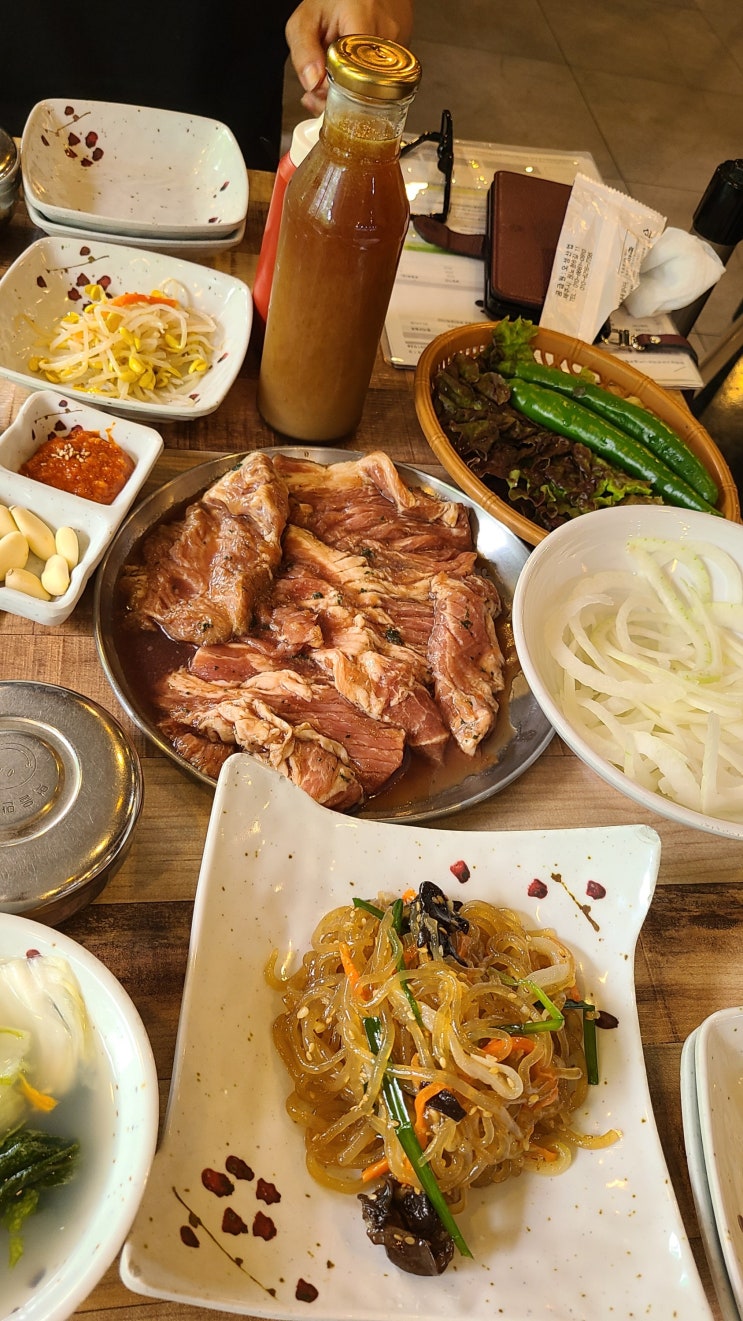 경기도 일산에서 돼지갈비 맛집인 [양수가든] 입니다.