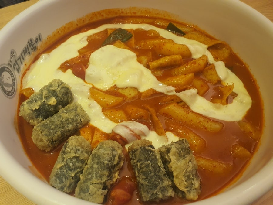 동대문엽기떡볶이 아차산역점 사진 3
