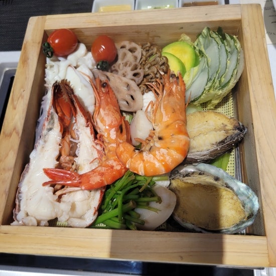  쉴랑게 석식 편백찜과 바베큐 순천 정원박람회 힐링캠프 숙소