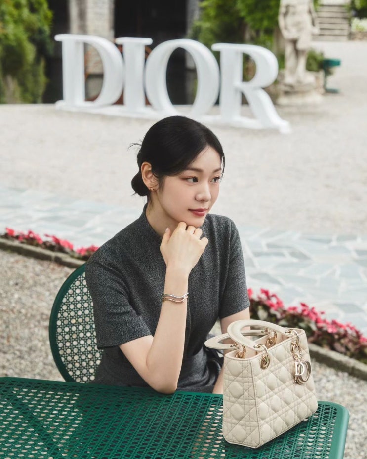  청담동 며느리룩처럼 우아한 결혼식 하객 패션을 완성할 트위드 원피스 코디 w. 김연아