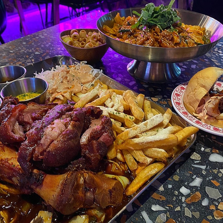  신촌주점 안주 창천동 맛집 수지상회 신촌점