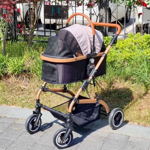  일반 유모차와 고양이 펫 유모차 차이는 뭘까?