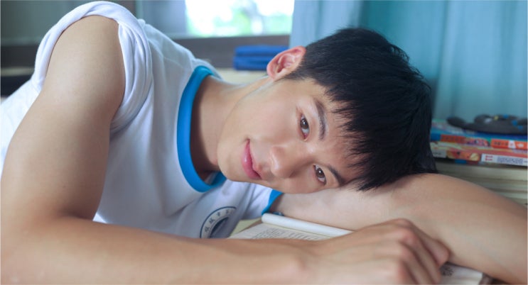 여름에 당기는 청량한 중국 청춘 영화 「여름날 우리」 (줄거리/후기/출연진)