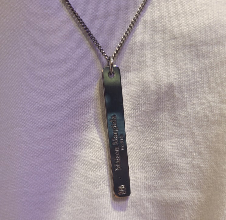  메종 마르지엘라 남자 여름 실버 목걸이 후기 착용샷(20대 30대 남자친구, 남편 생일선물 추천)